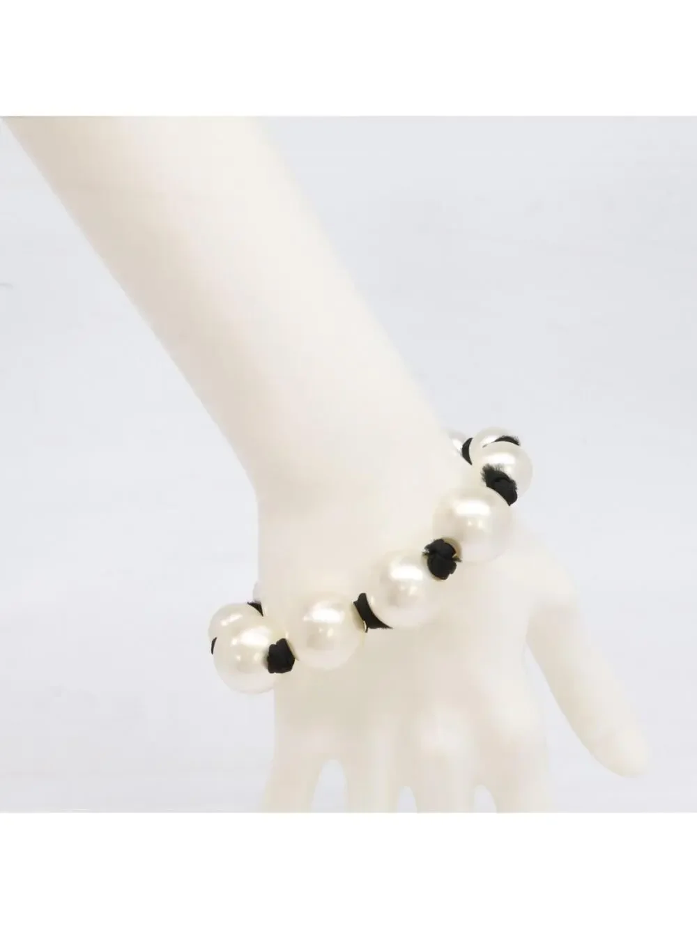 Chanel Cc Logo Bracelet Metal #287699C14B
